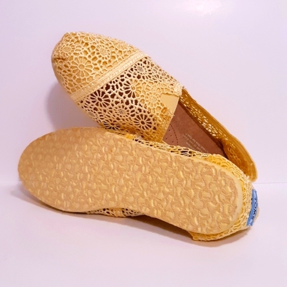 TOMS Lemon Crochet - Picture 2 of 4